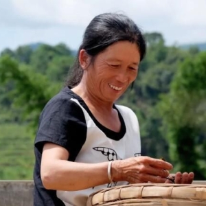 深山茶农刘绍菊直播清仓记